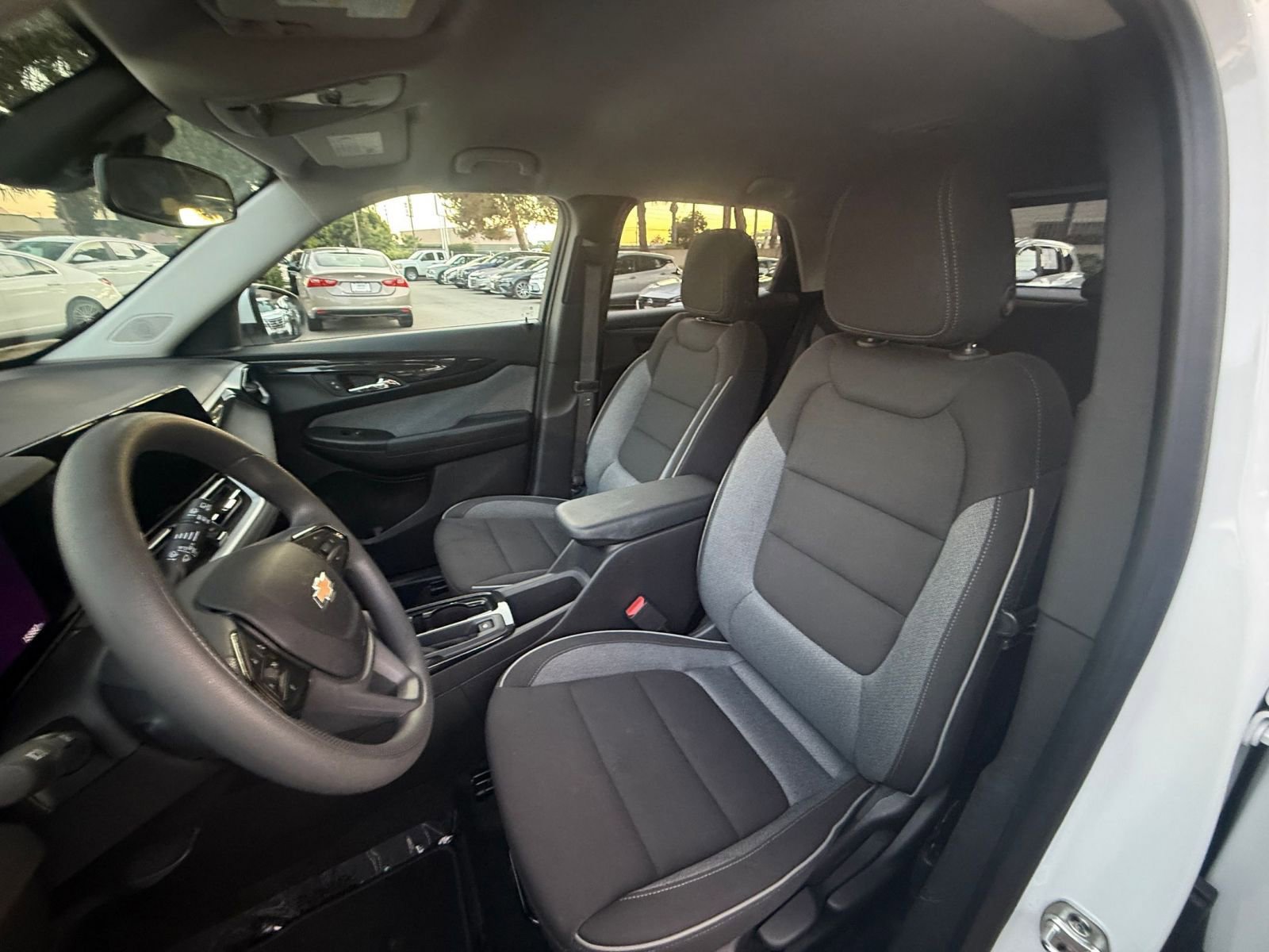 Thumbnail: 2025 Chevrolet TrailBlazer - 32