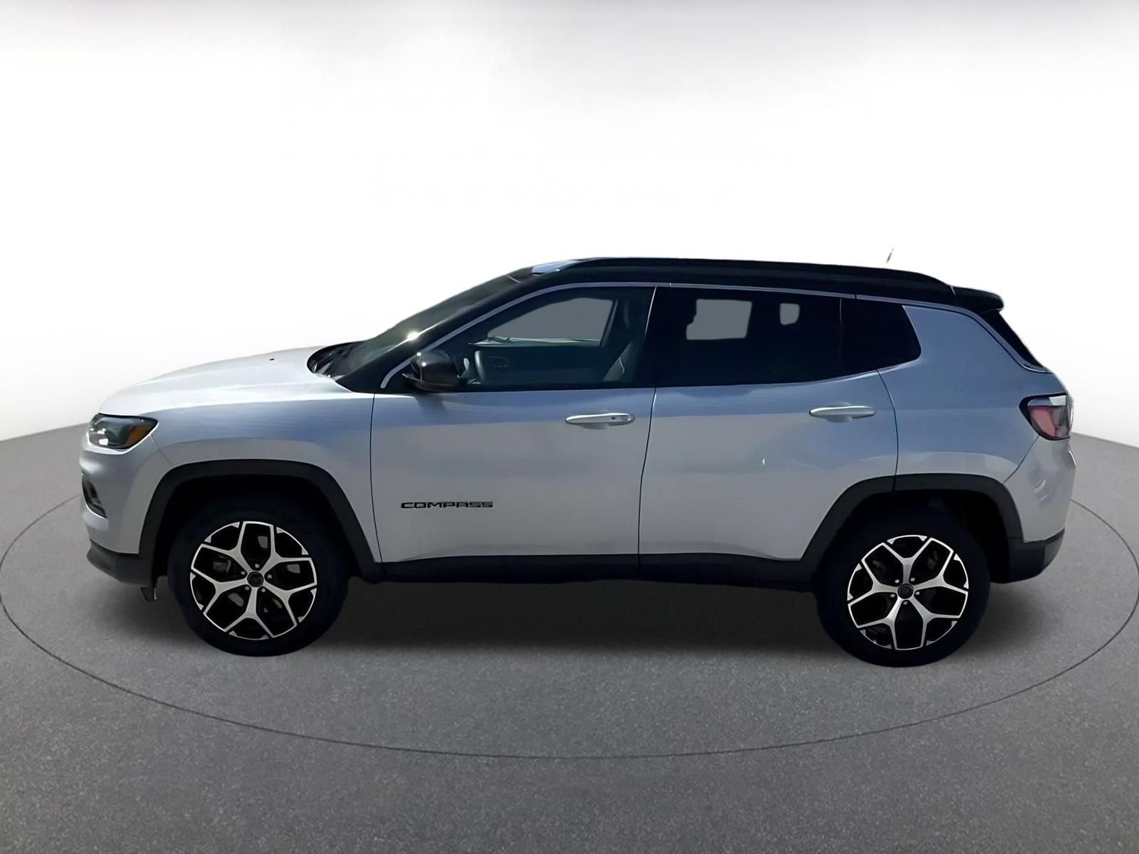 Thumbnail: 2025 Jeep Compass - 8