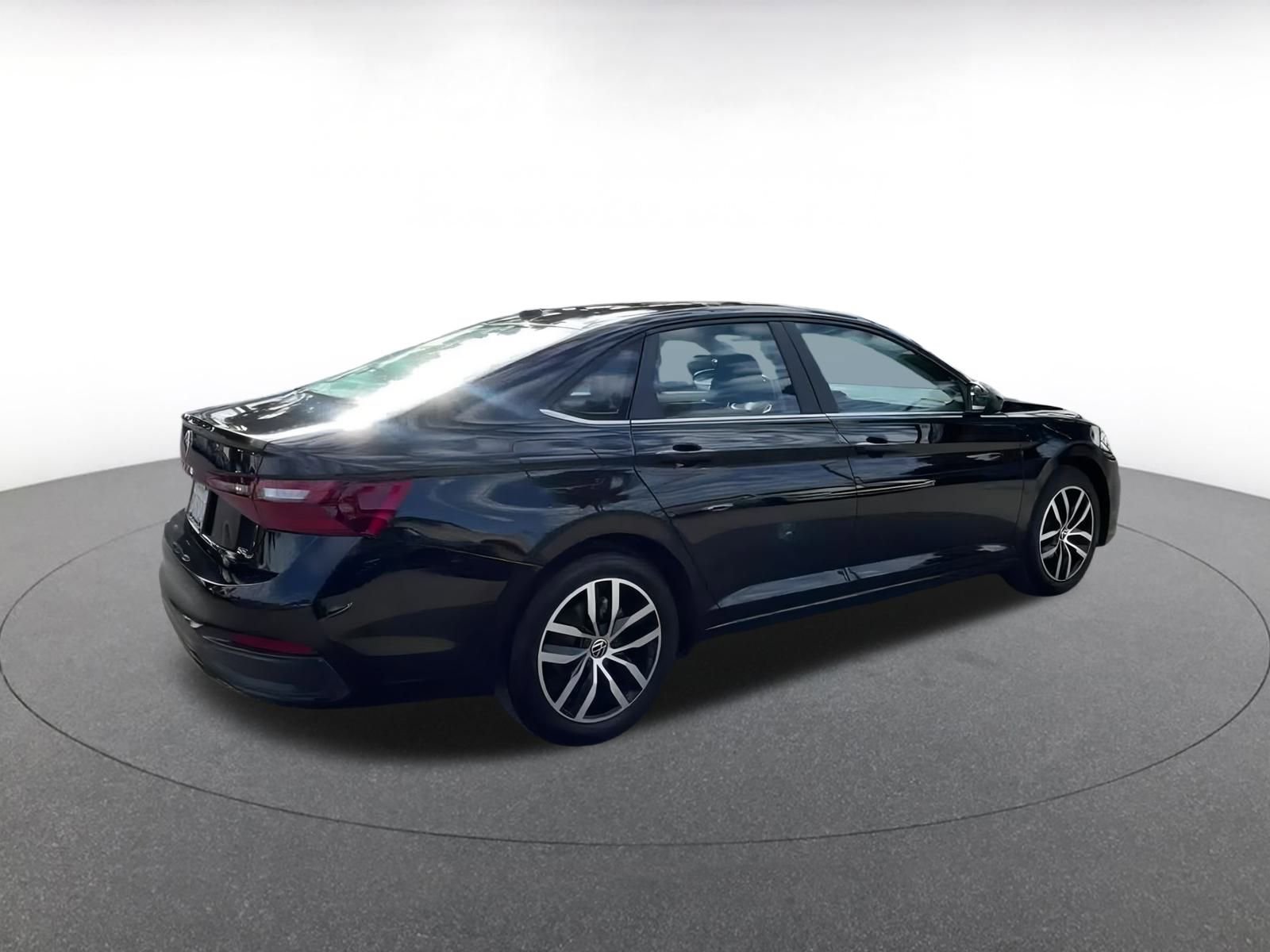 Thumbnail: 2025 Volkswagen Jetta - 15