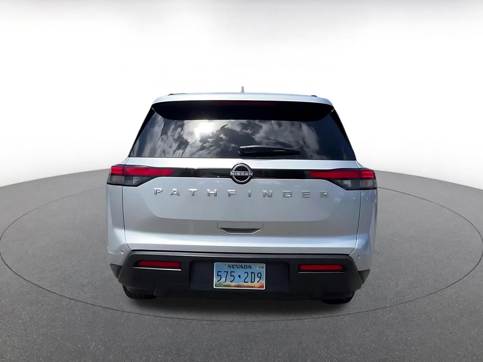 Thumbnail: 2025 Nissan Pathfinder - 12