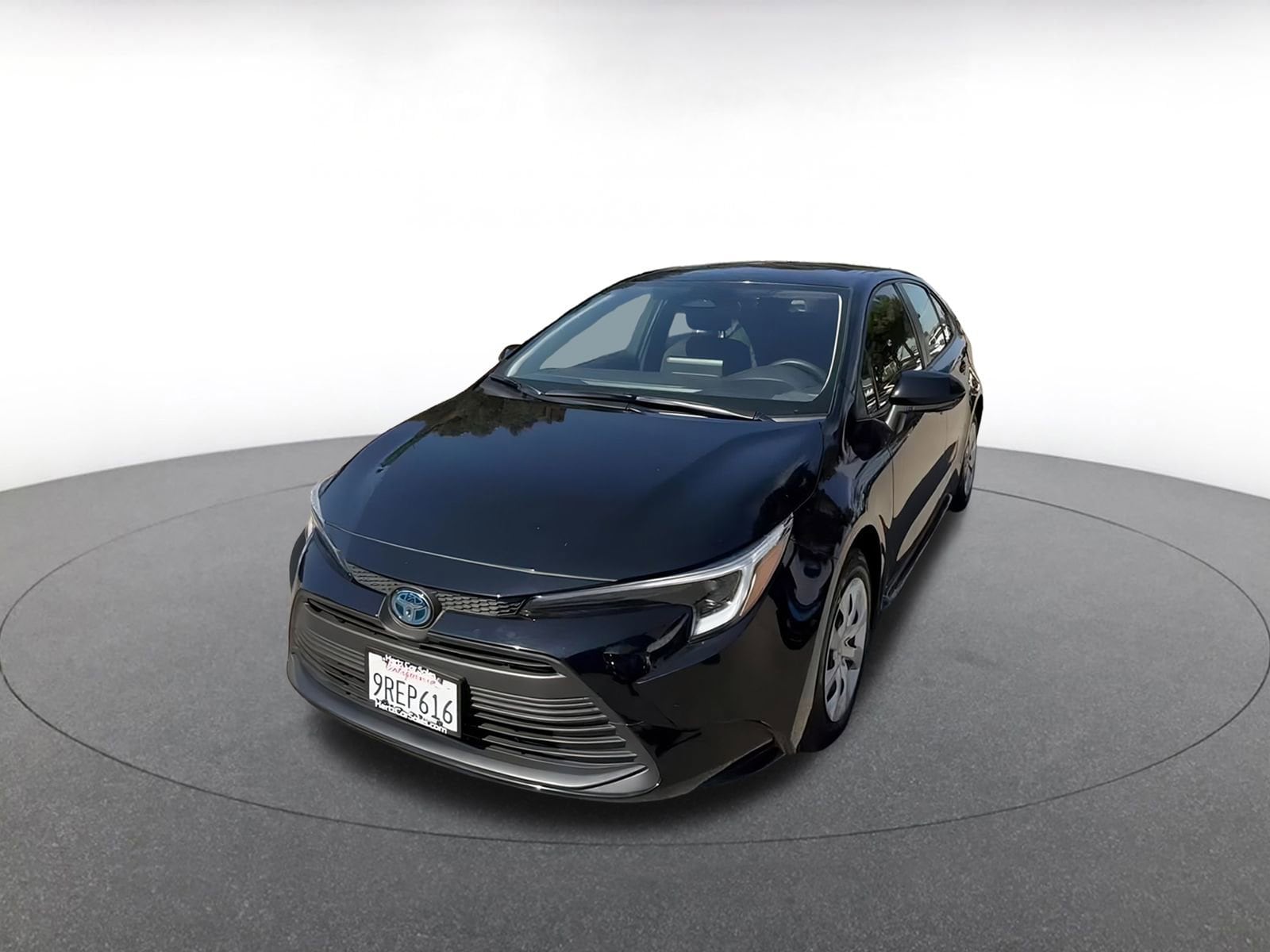 Thumbnail: 2025 Toyota Corolla - 3