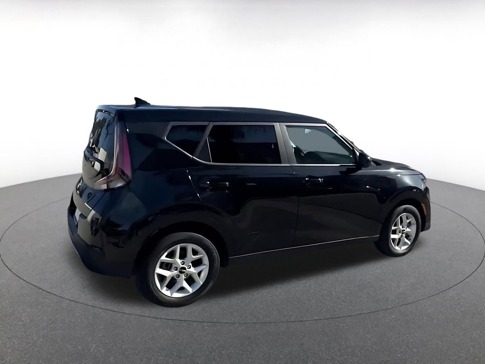 Thumbnail: 2025 Kia Soul - 15