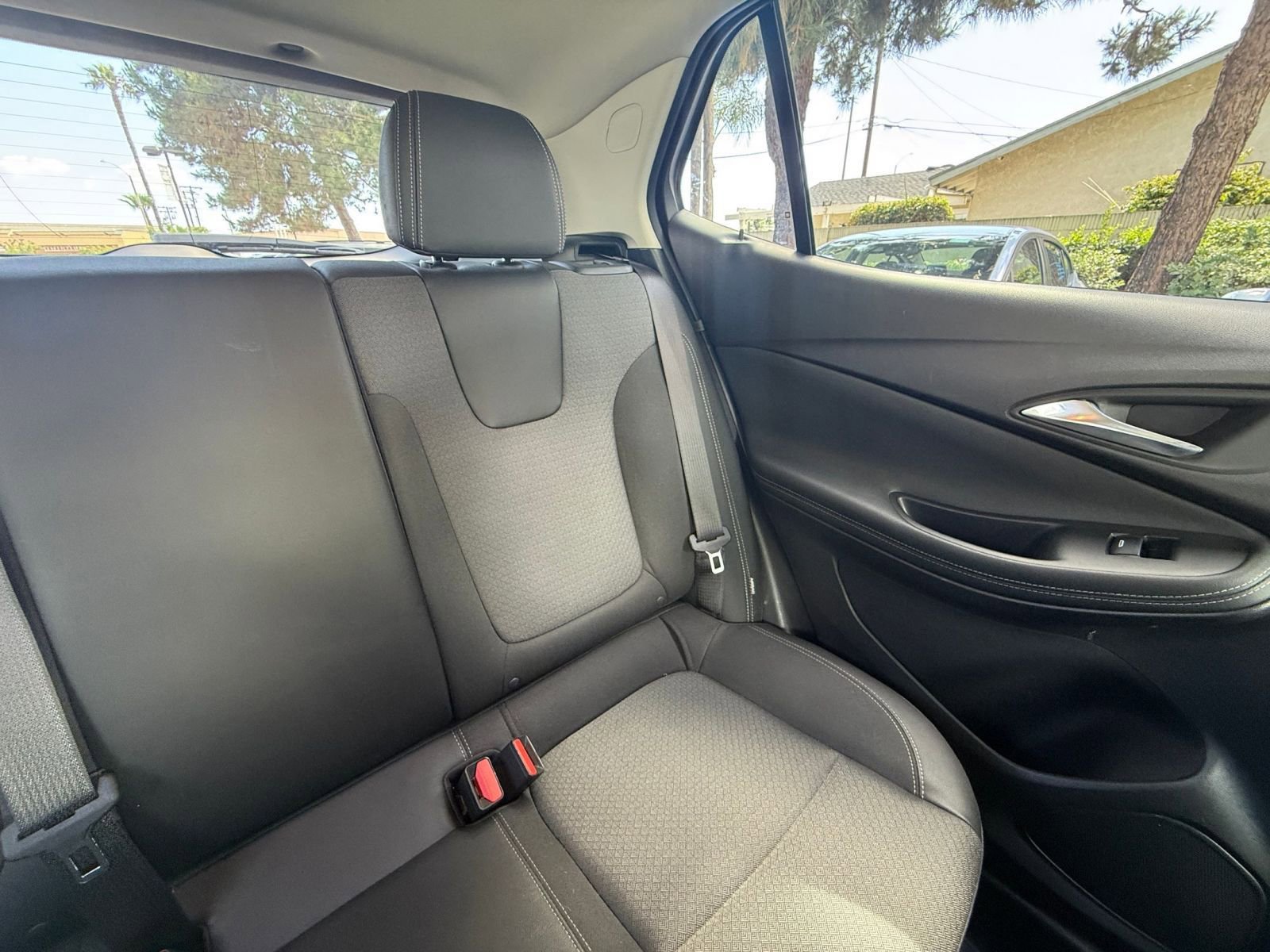 Thumbnail: 2025 Buick Encore GX - 34