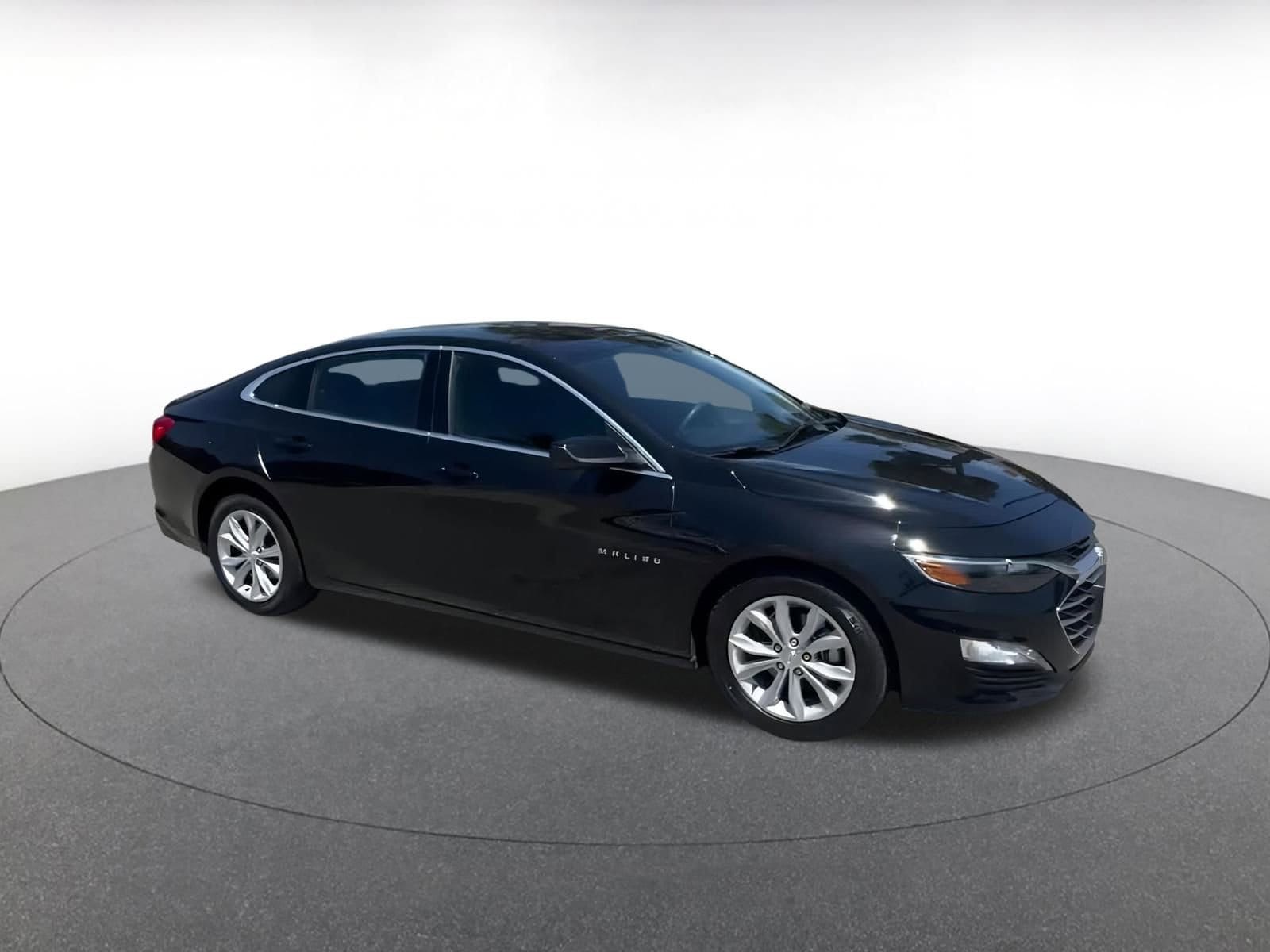 Thumbnail: 2024 Chevrolet Malibu - 2
