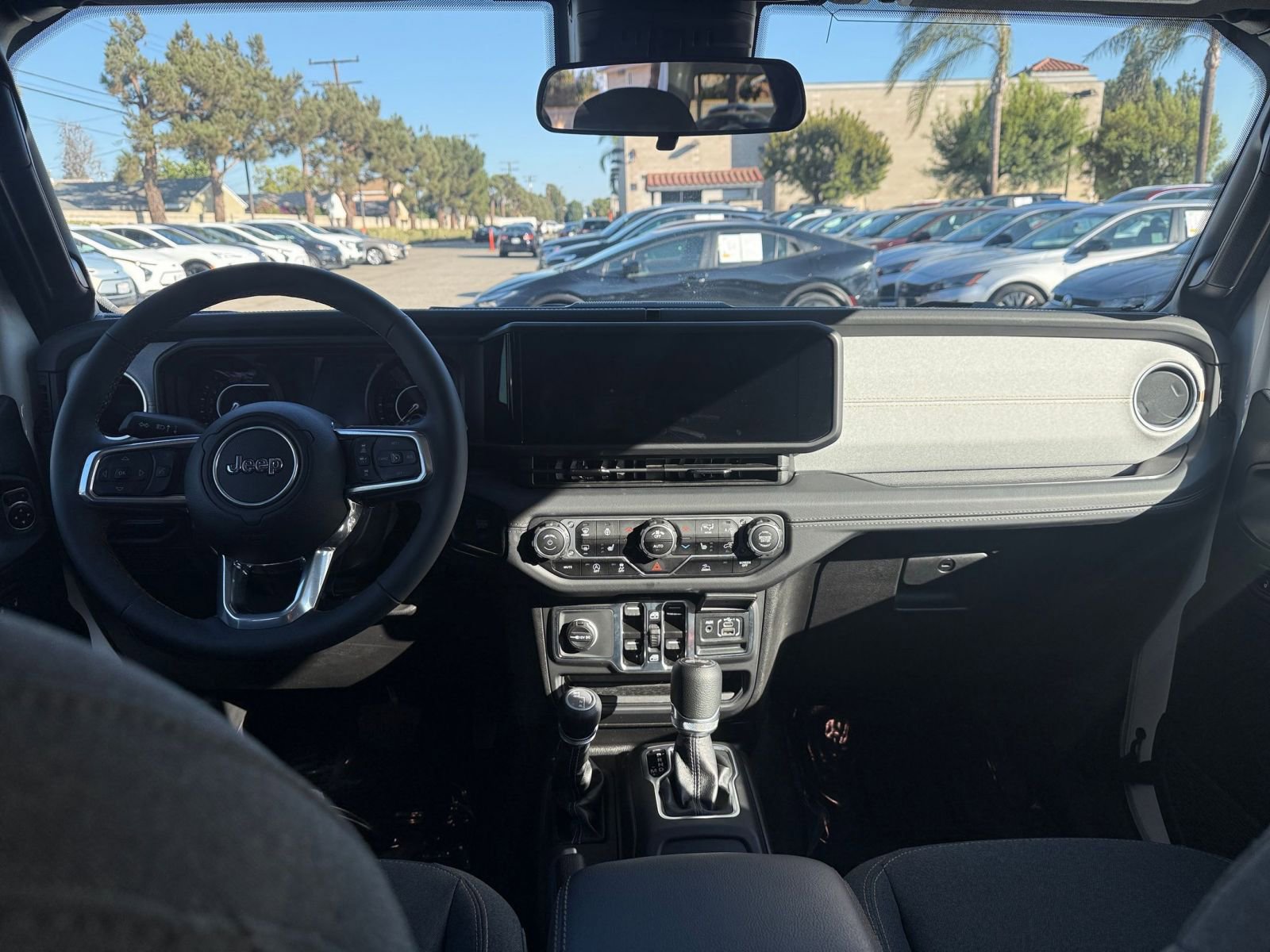 Thumbnail: 2025 Jeep Wrangler - 29