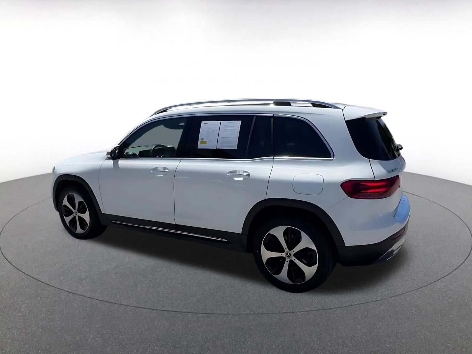 Thumbnail: 2025 Mercedes-Benz GLB - 10
