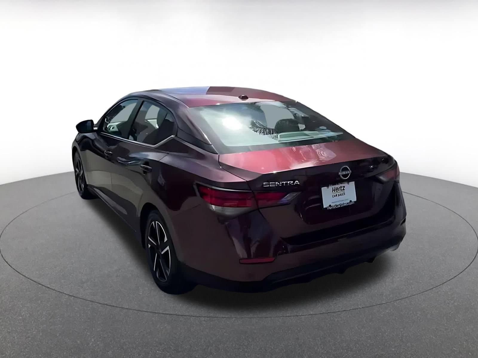 Thumbnail: 2025 Nissan Sentra - 10
