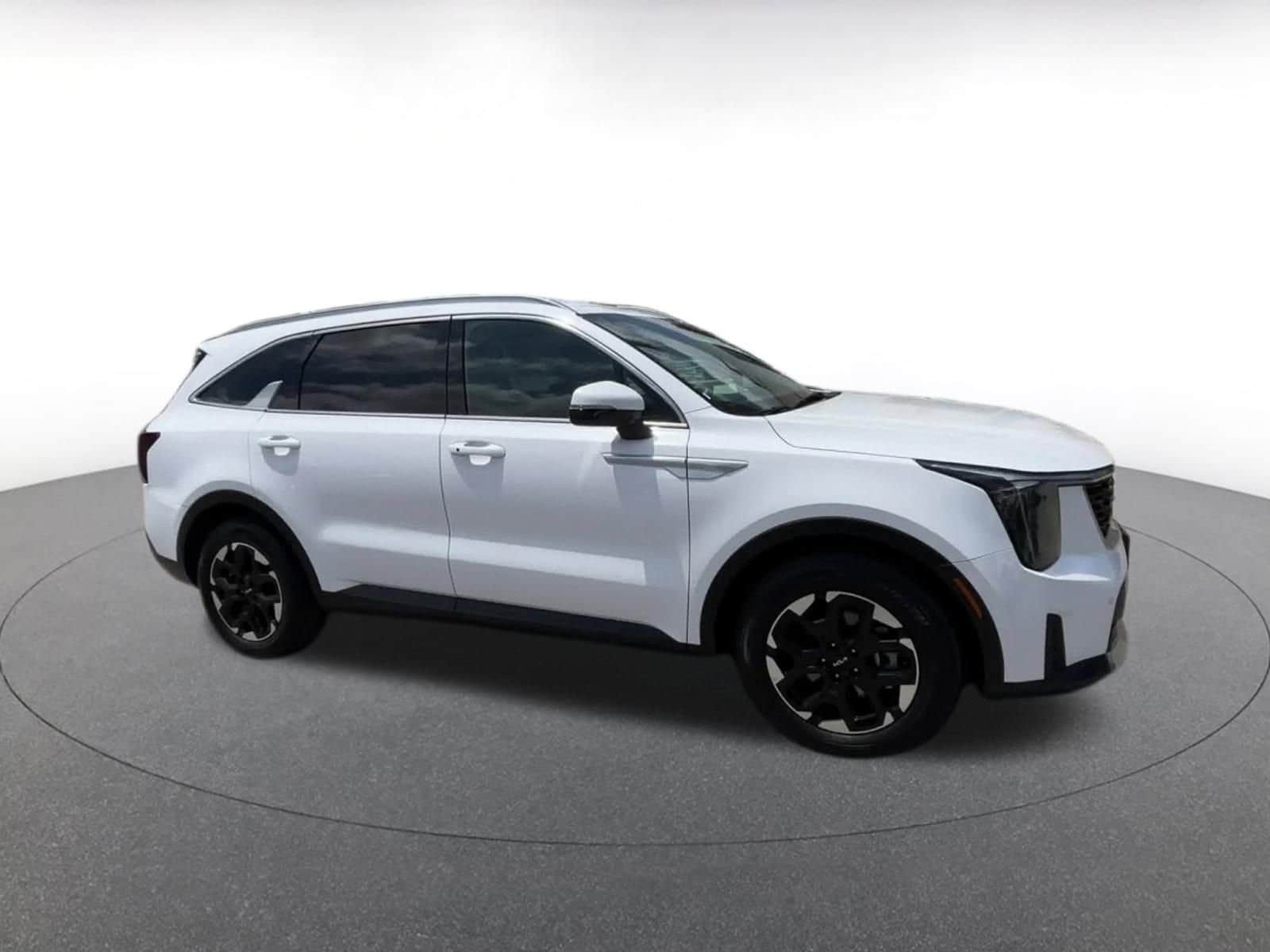 Thumbnail: 2024 Kia Sorento - 2