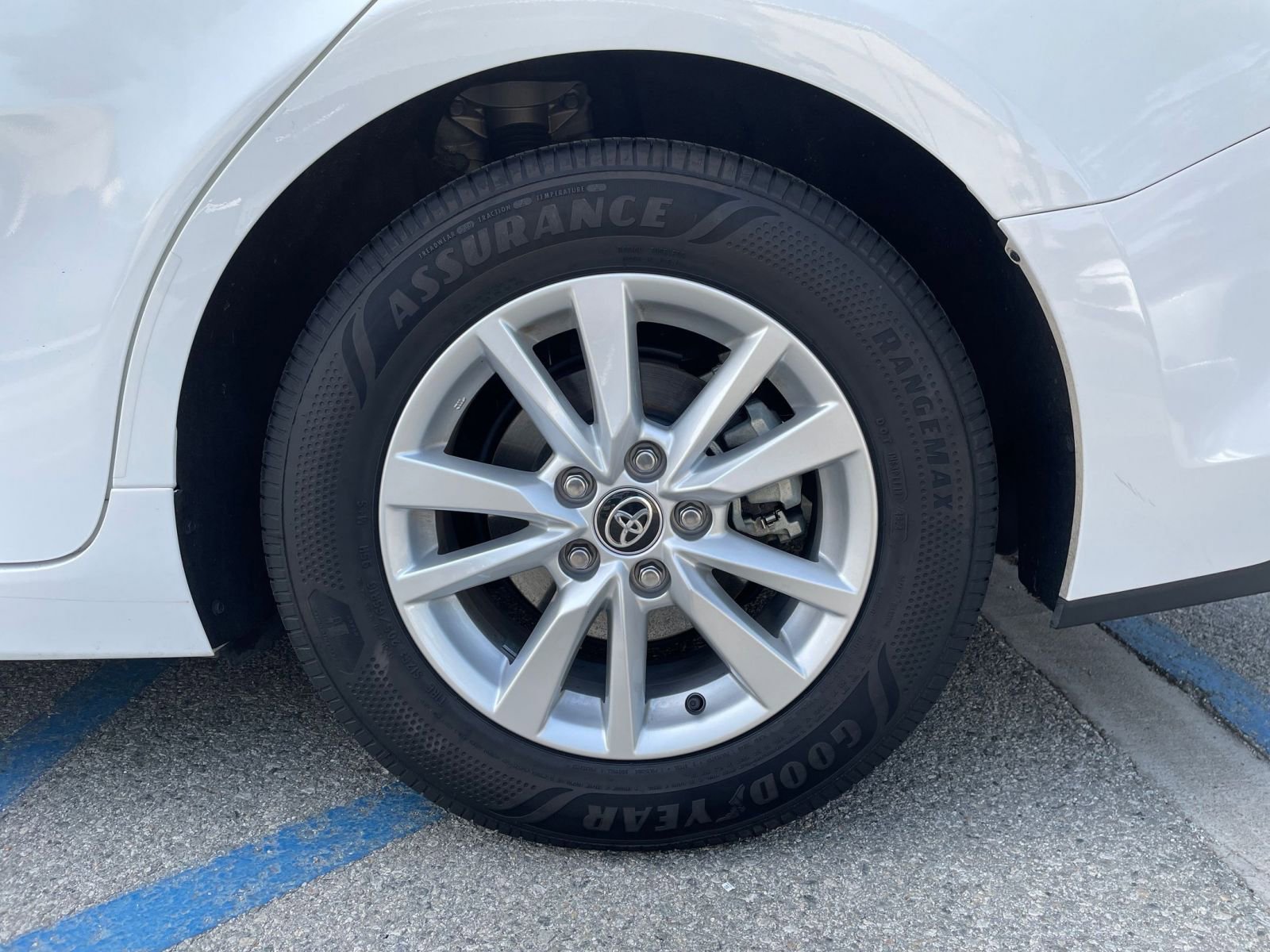 Thumbnail: 2025 Toyota Camry - 30