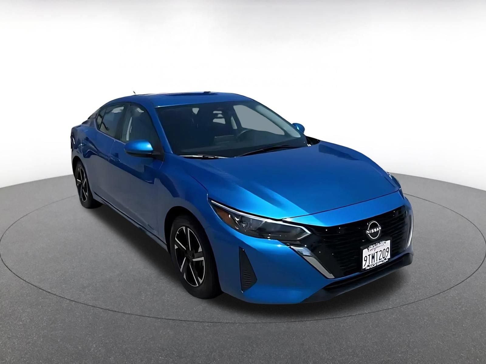 Thumbnail: 2025 Nissan Sentra - 3