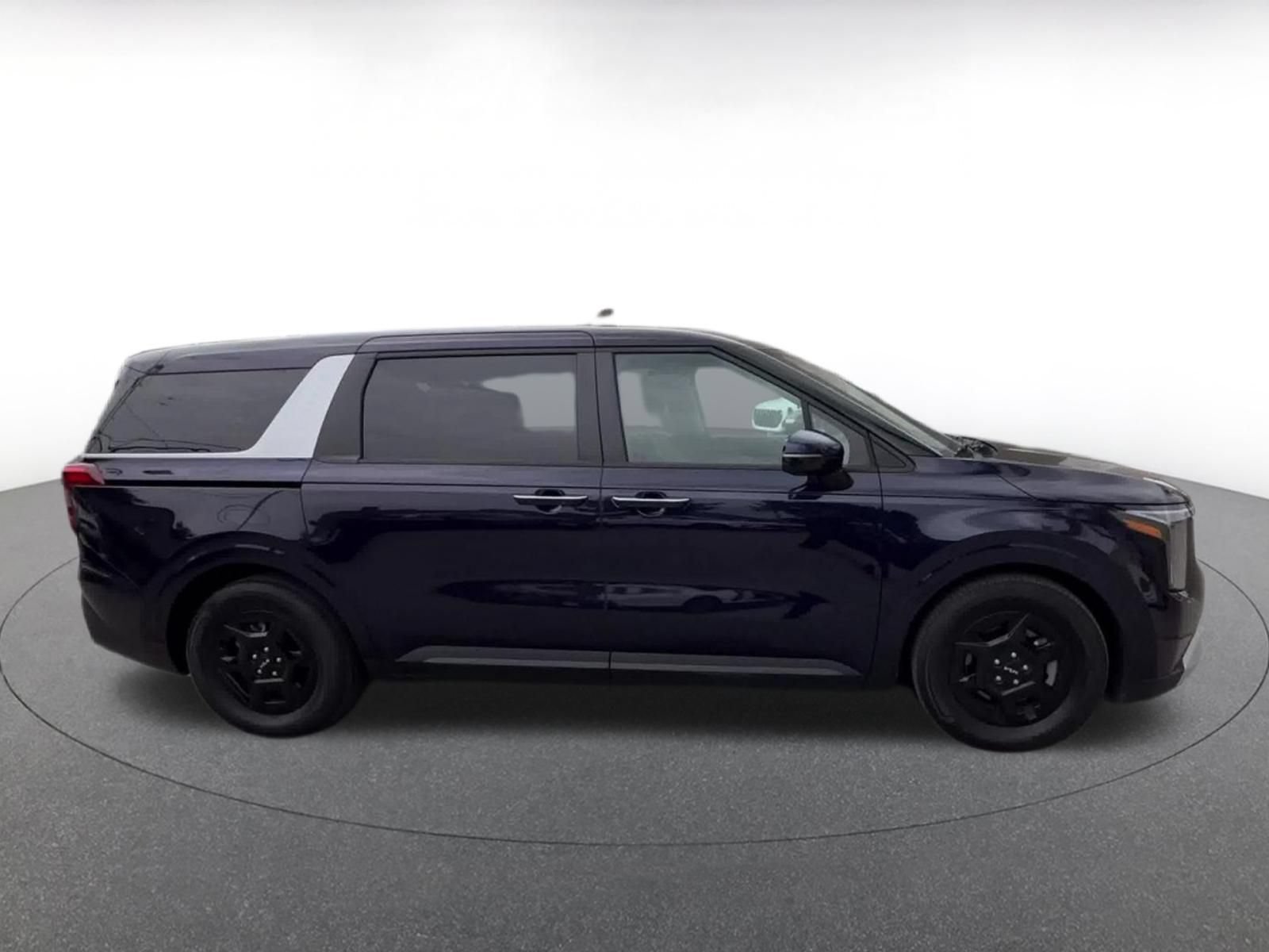 Thumbnail: 2026 Kia Carnival - 16