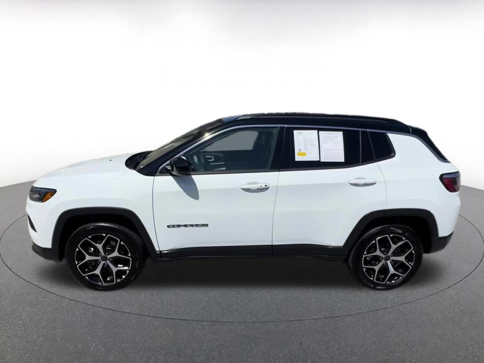 Thumbnail: 2025 Jeep Compass - 9
