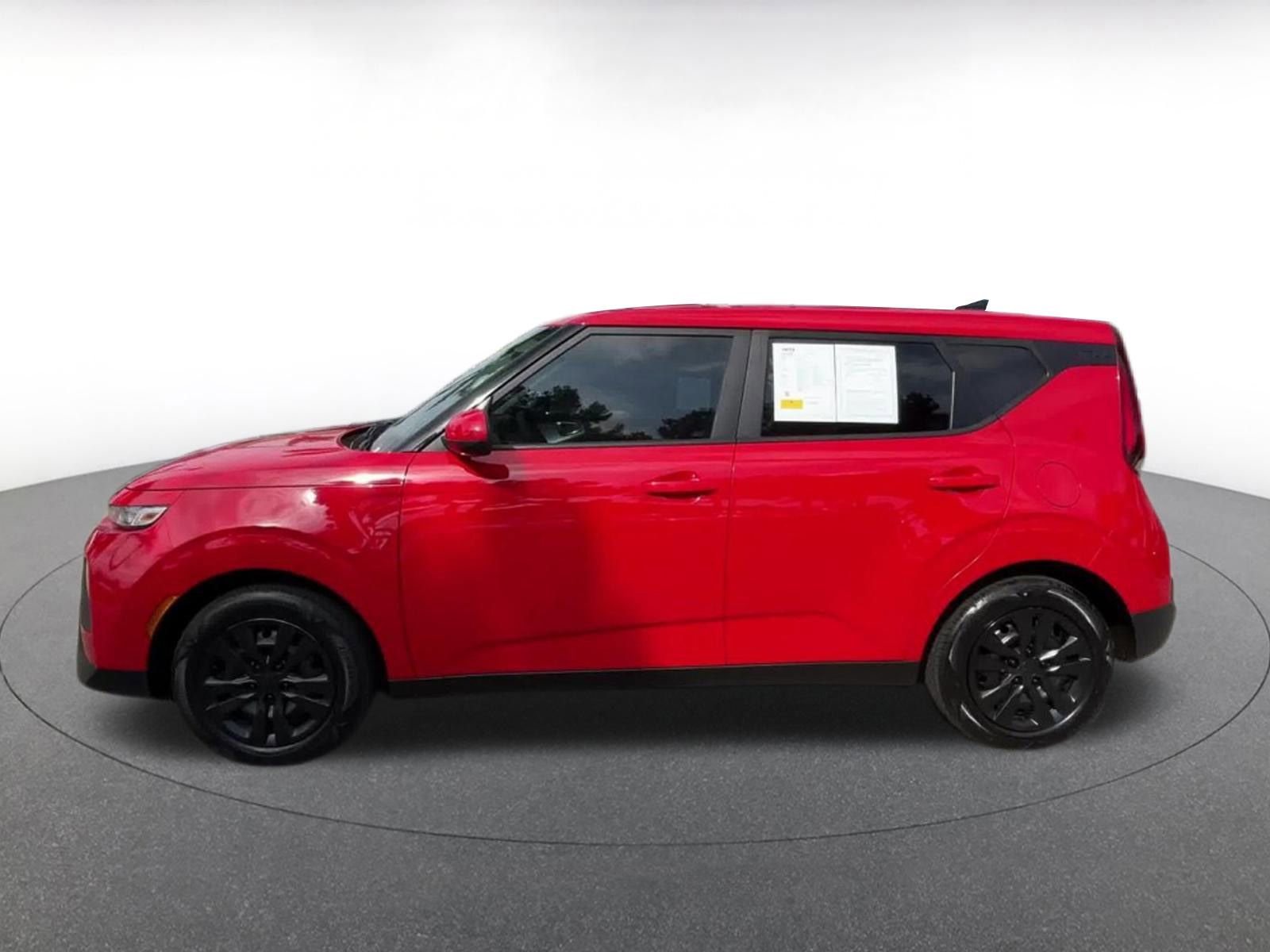 Thumbnail: 2022 Kia Soul - 8