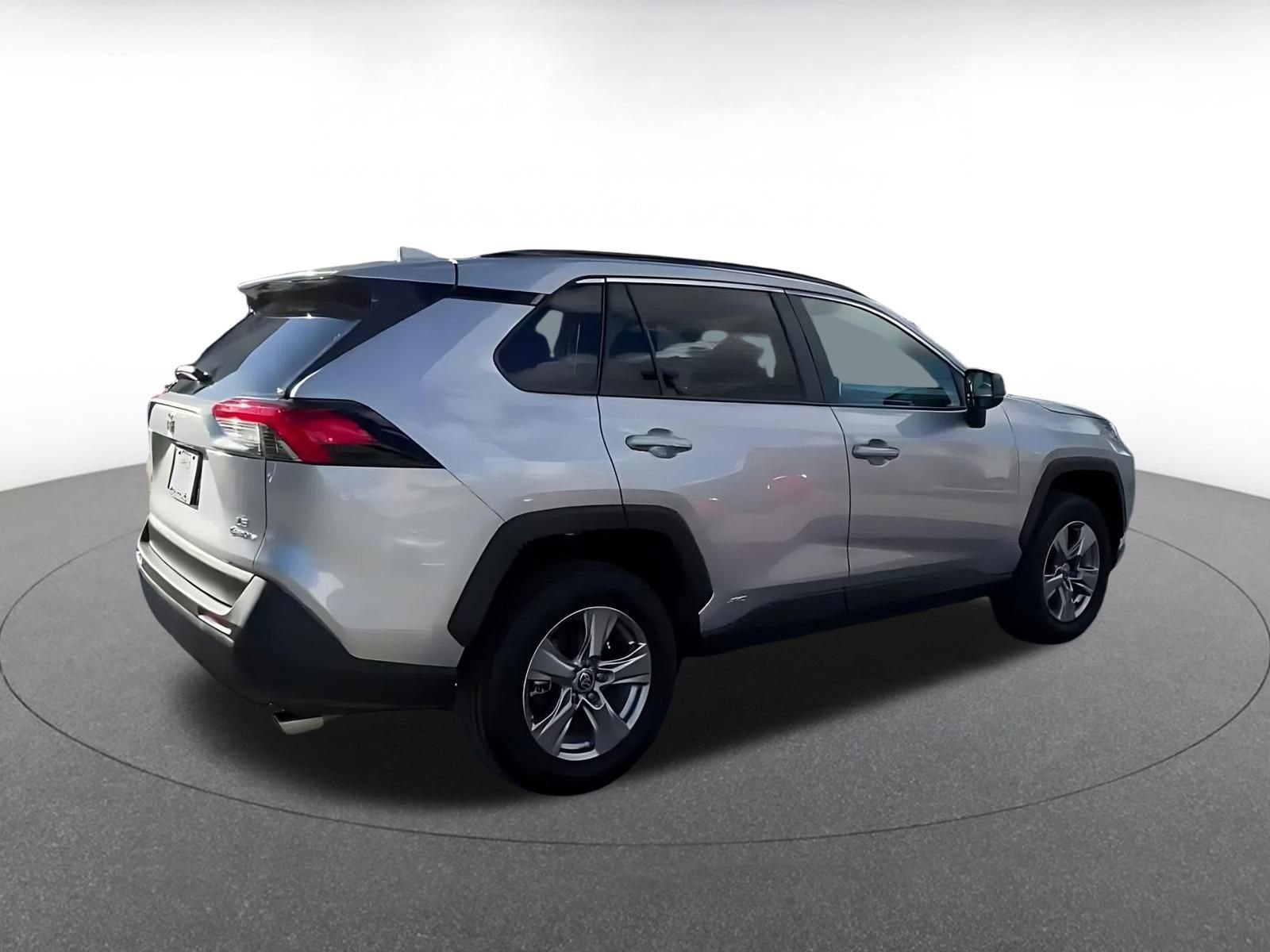 Thumbnail: 2025 Toyota RAV4 - 15
