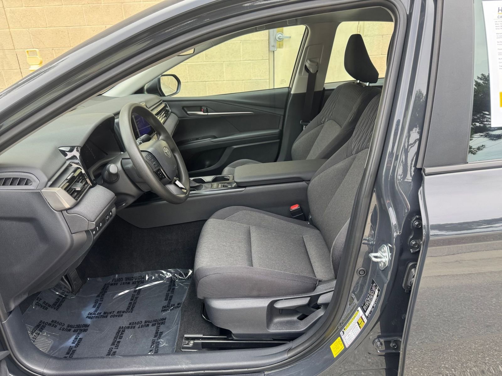 Thumbnail: 2025 Toyota Camry - 25