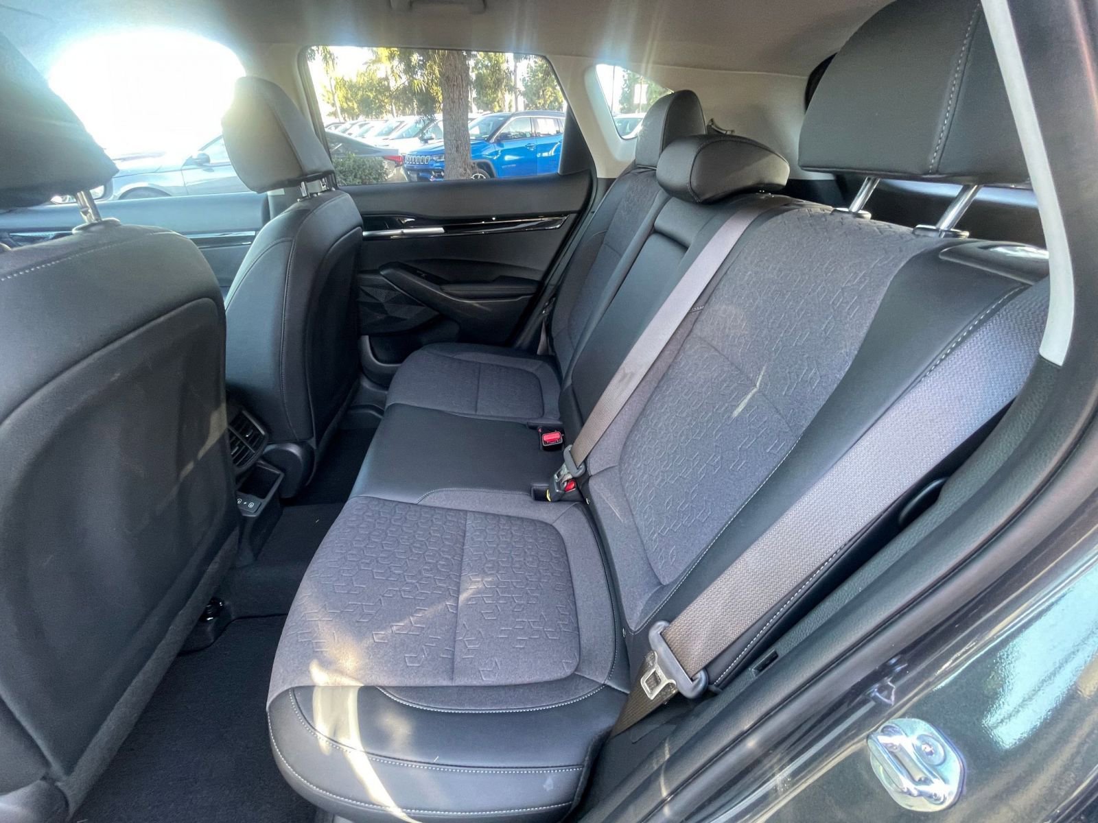 Thumbnail: 2025 Kia Seltos - 23