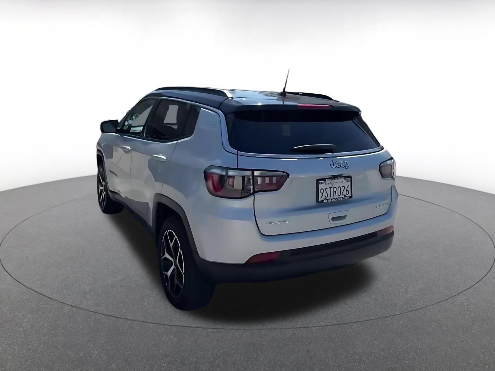 Thumbnail: 2025 Jeep Compass - 10