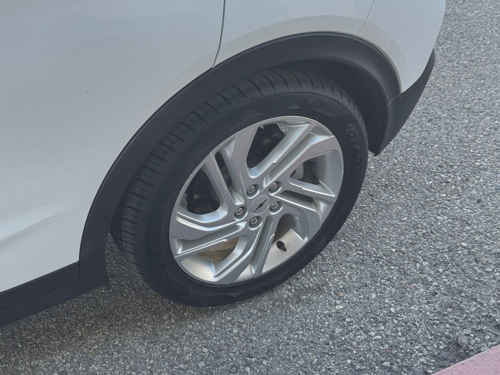 Thumbnail: 2023 Chevrolet Bolt EV - 32