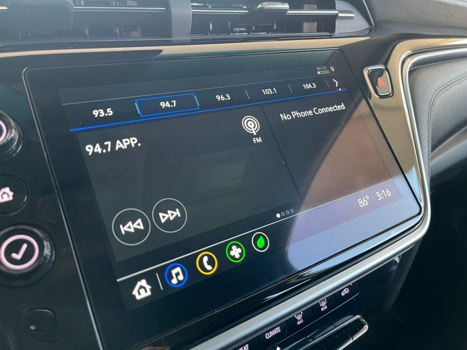 Thumbnail: 2023 Chevrolet Bolt EV - 24
