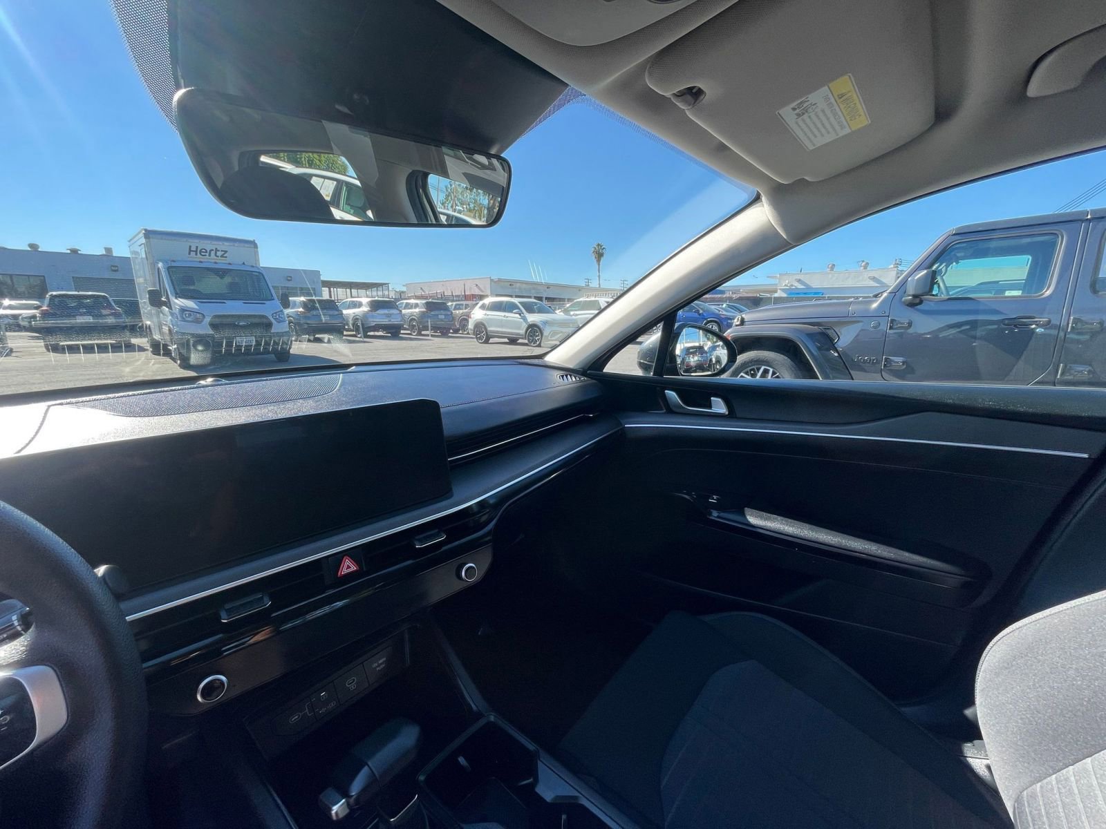 Thumbnail: 2025 Kia K5 - 35