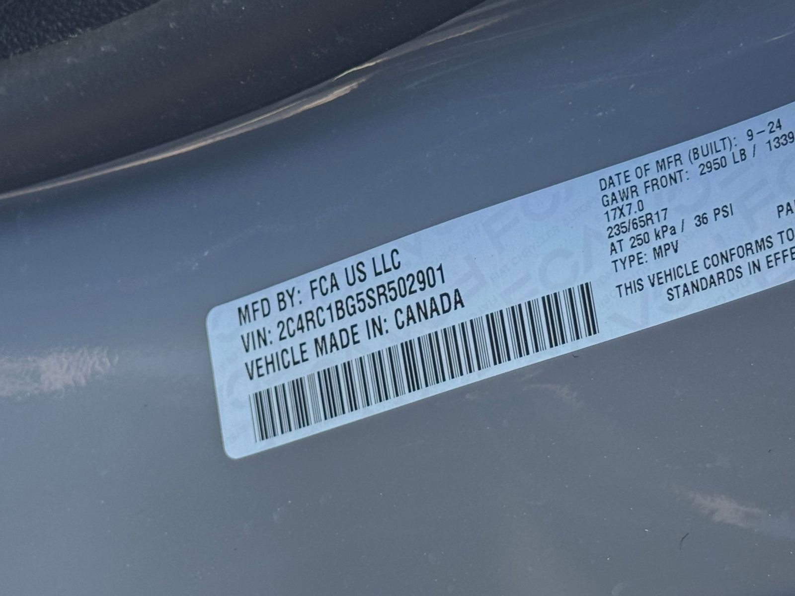 Thumbnail: 2025 Chrysler Pacifica - 31