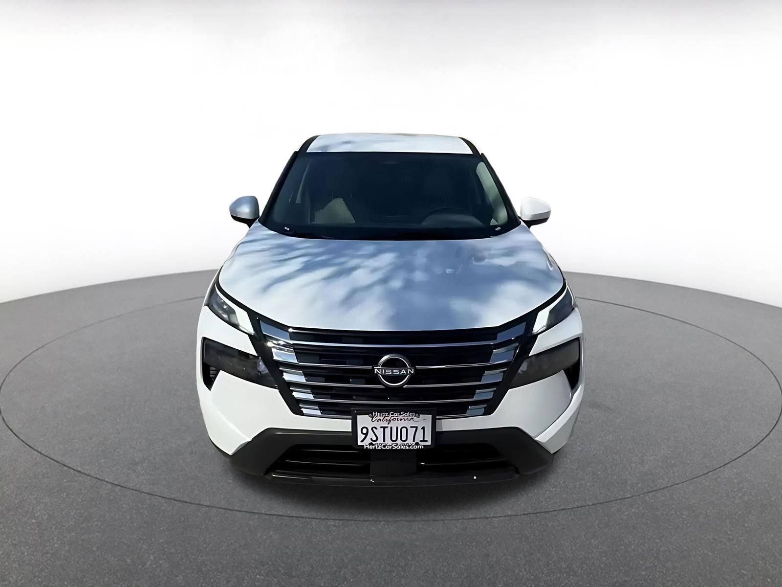 Thumbnail: 2025 Nissan Rogue - 4