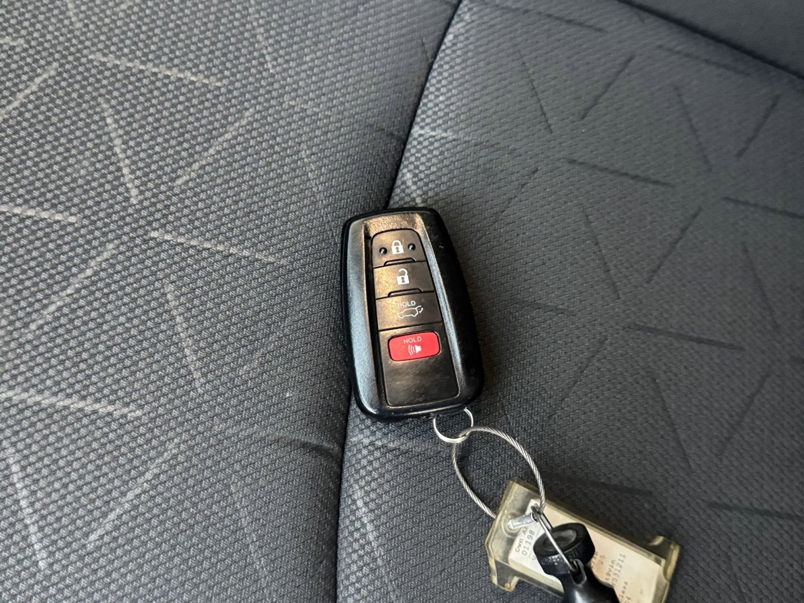 Thumbnail: 2025 Toyota RAV4 - 21