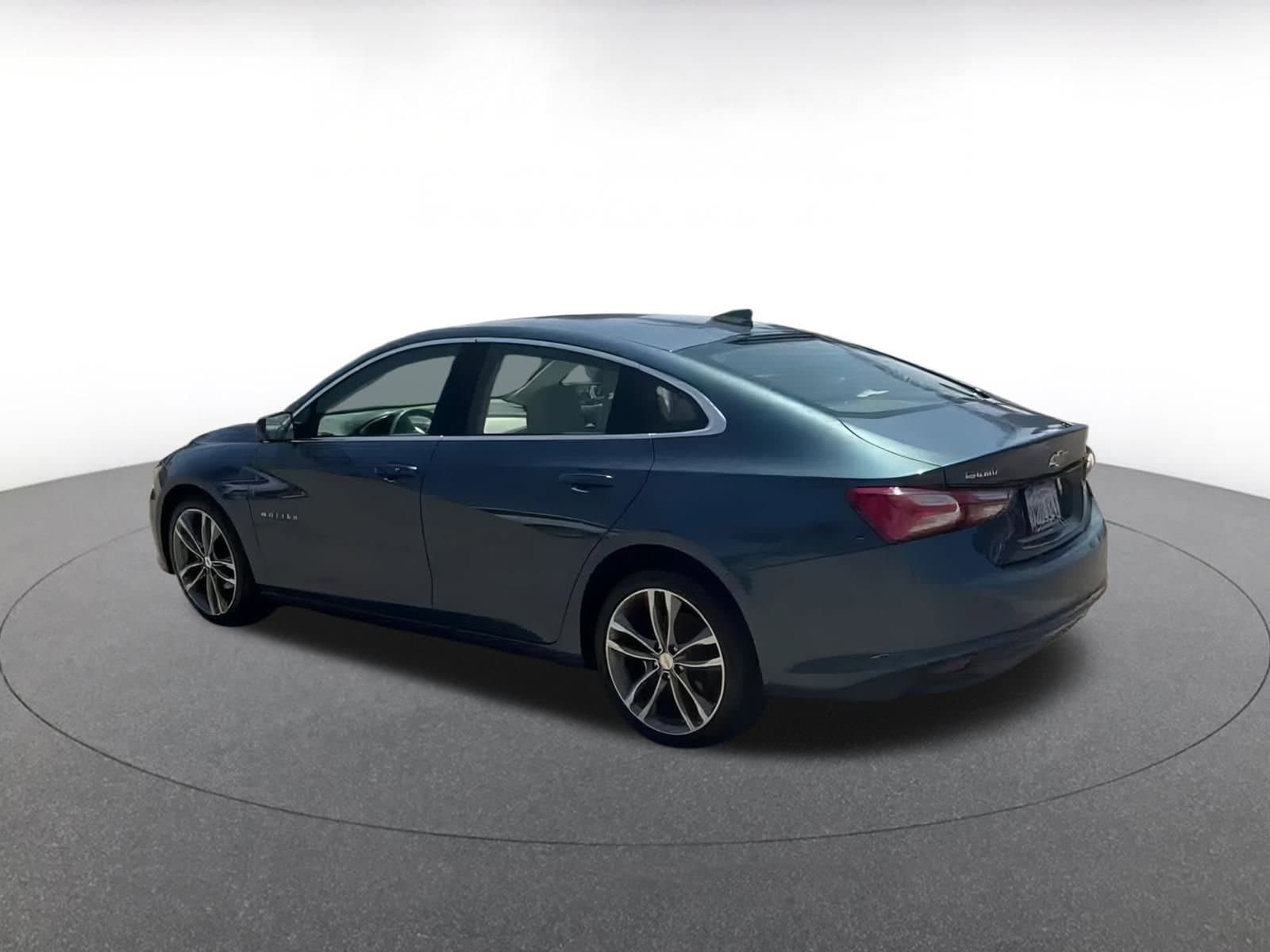 Thumbnail: 2024 Chevrolet Malibu - 9
