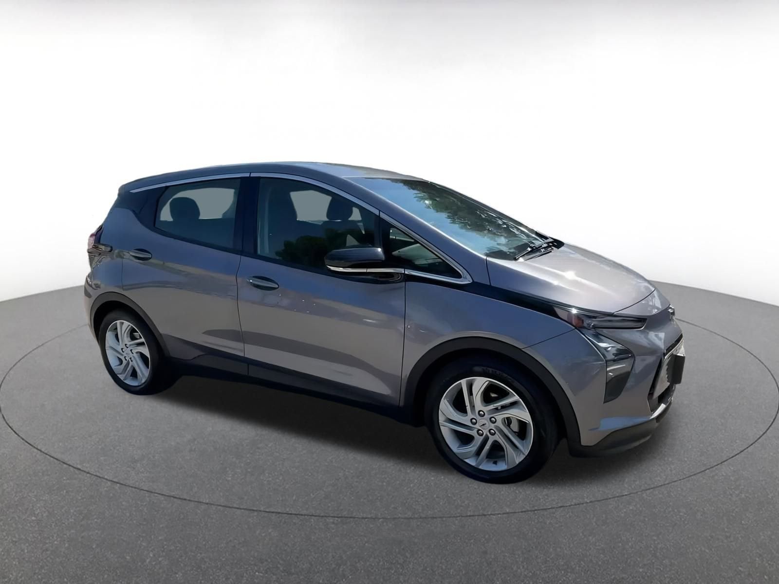 Thumbnail: 2023 Chevrolet Bolt EV - 2
