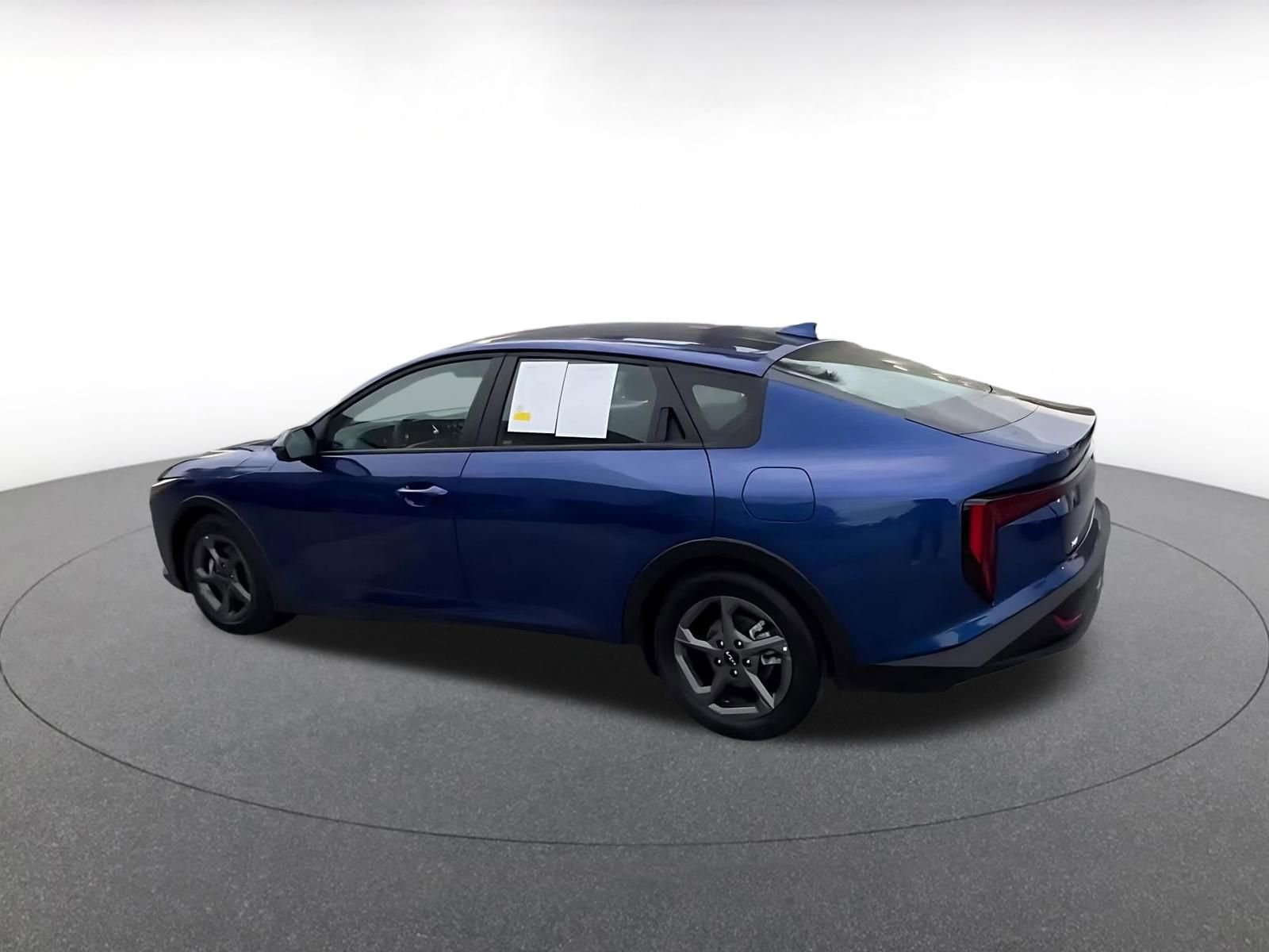 Thumbnail: 2025 Kia K4 - 10