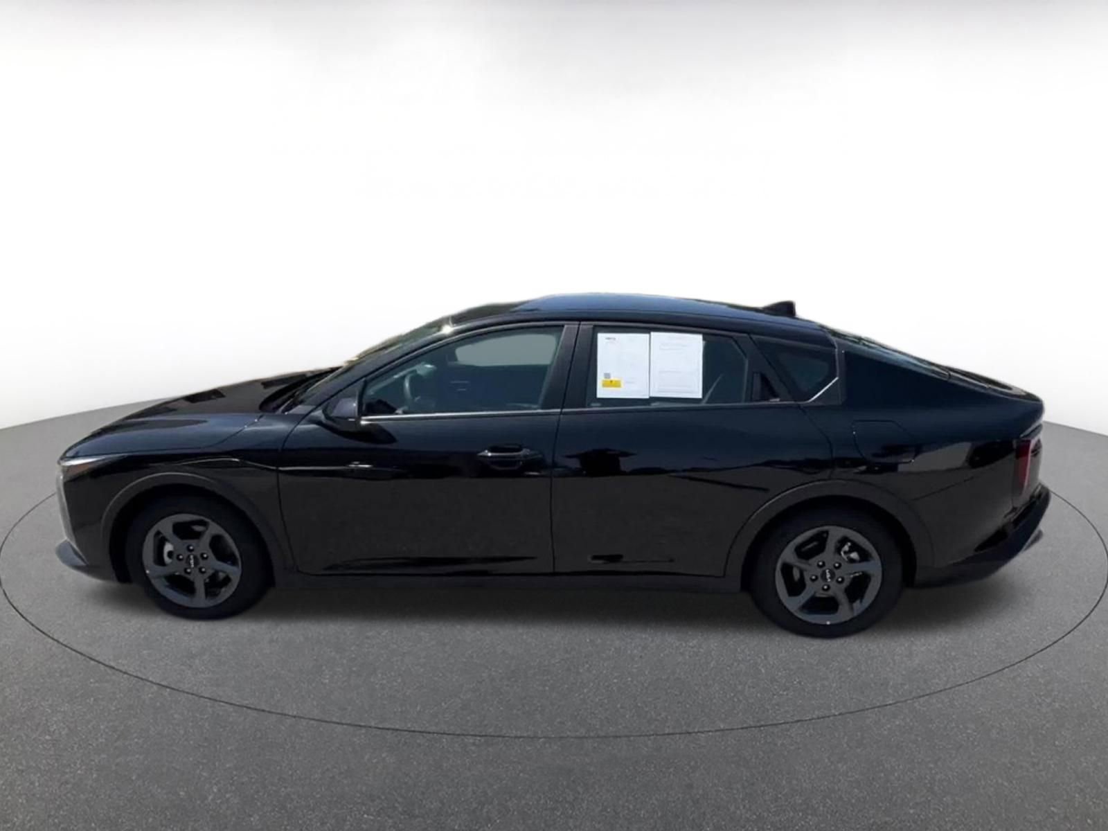 Thumbnail: 2025 Kia K4 - 9