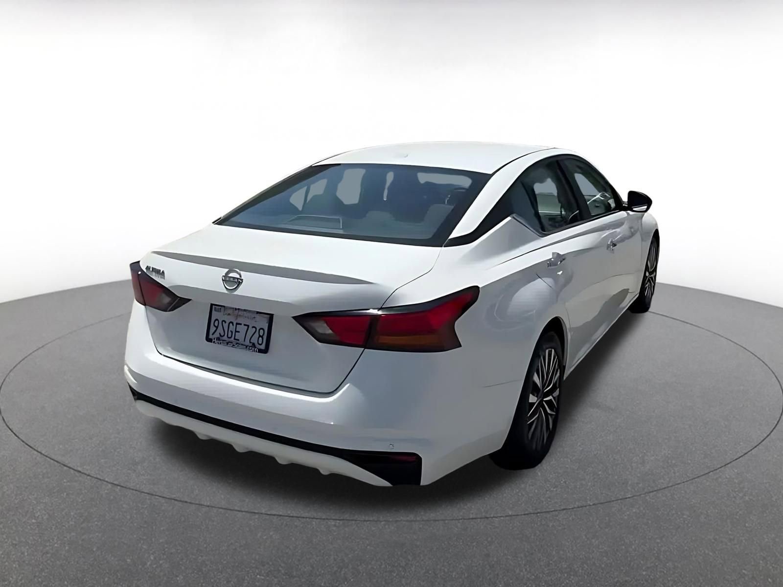 Thumbnail: 2025 Nissan Altima - 14