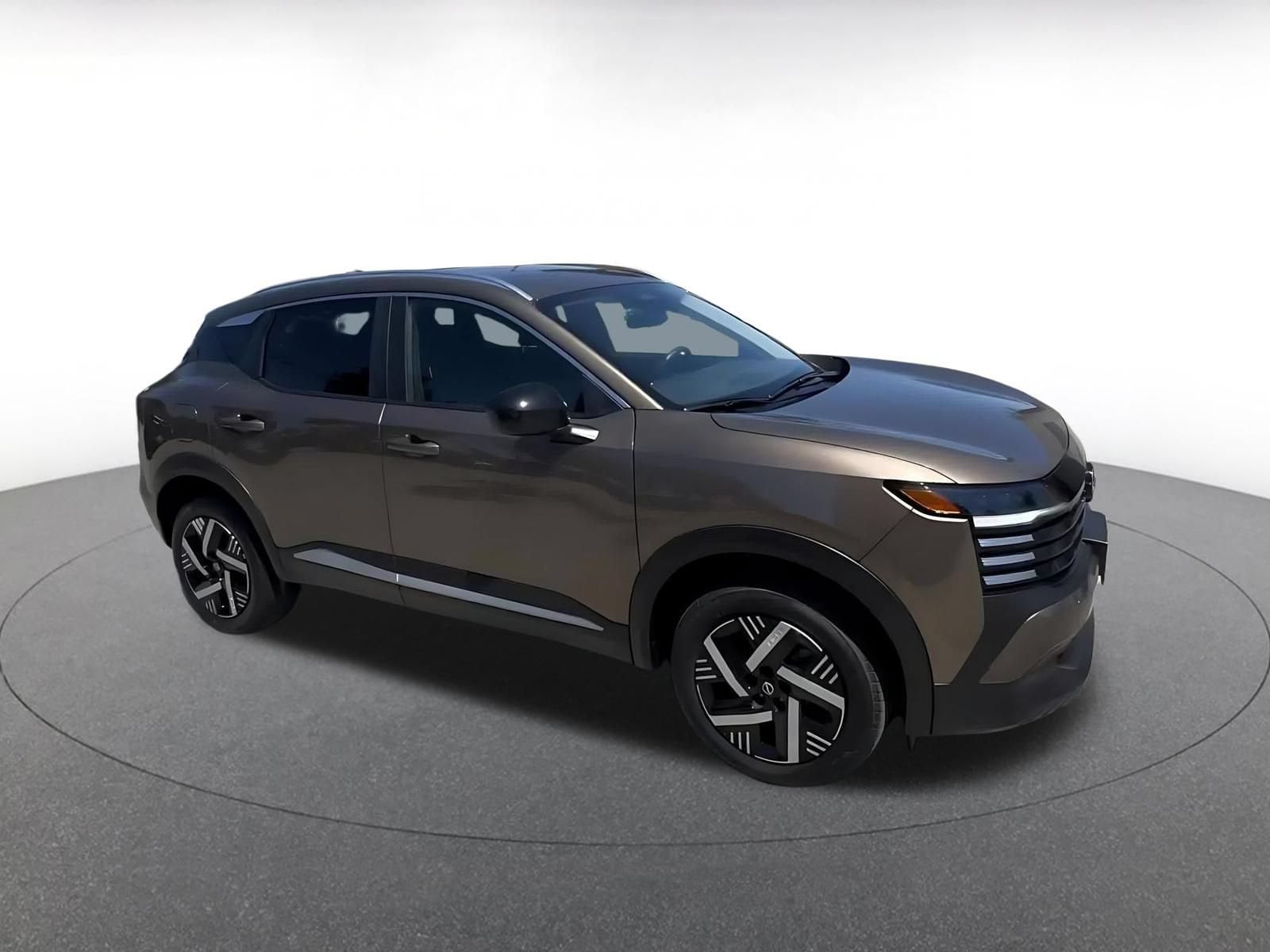 Thumbnail: 2026 Nissan Kicks - 2