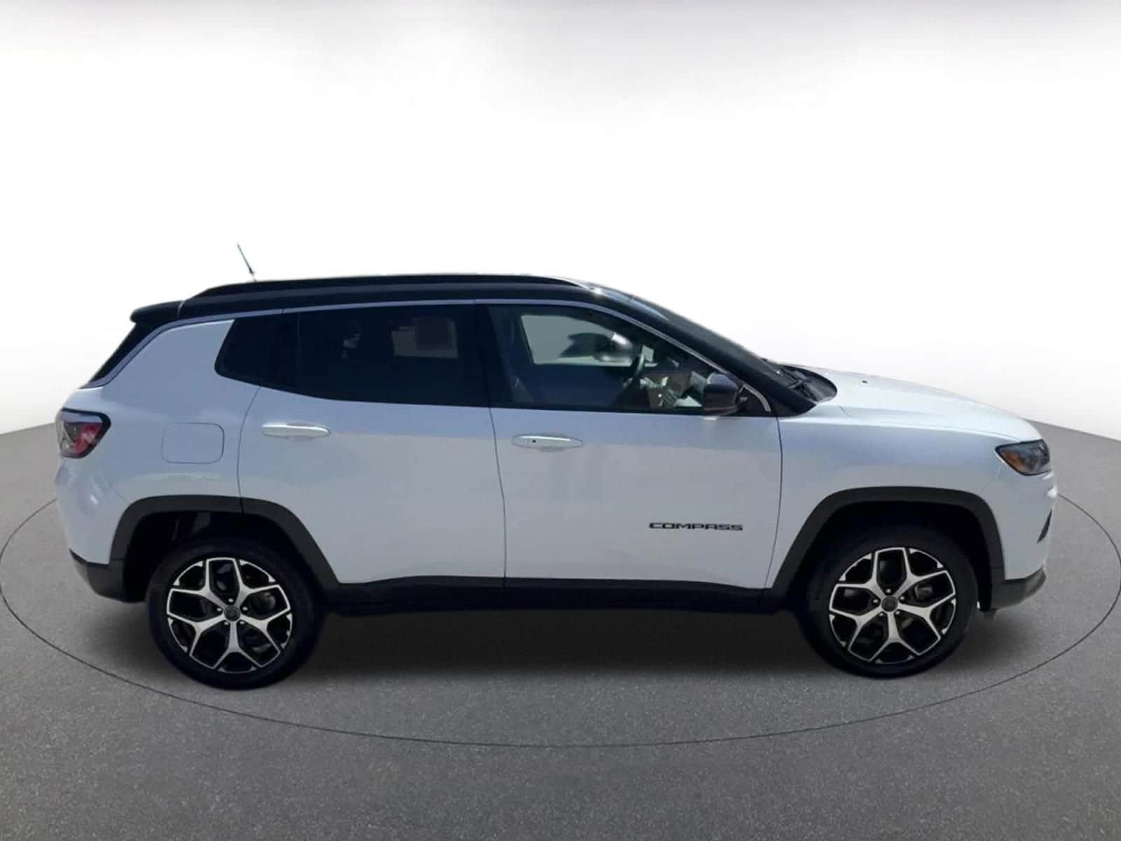 Thumbnail: 2025 Jeep Compass - 16