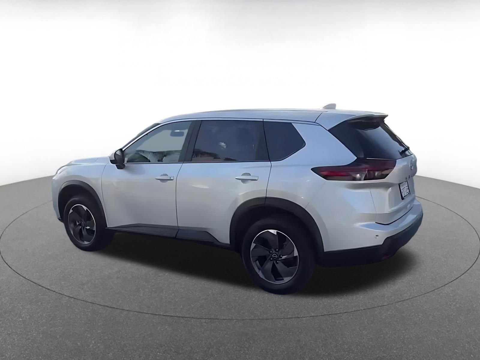 Thumbnail: 2025 Nissan Rogue - 4