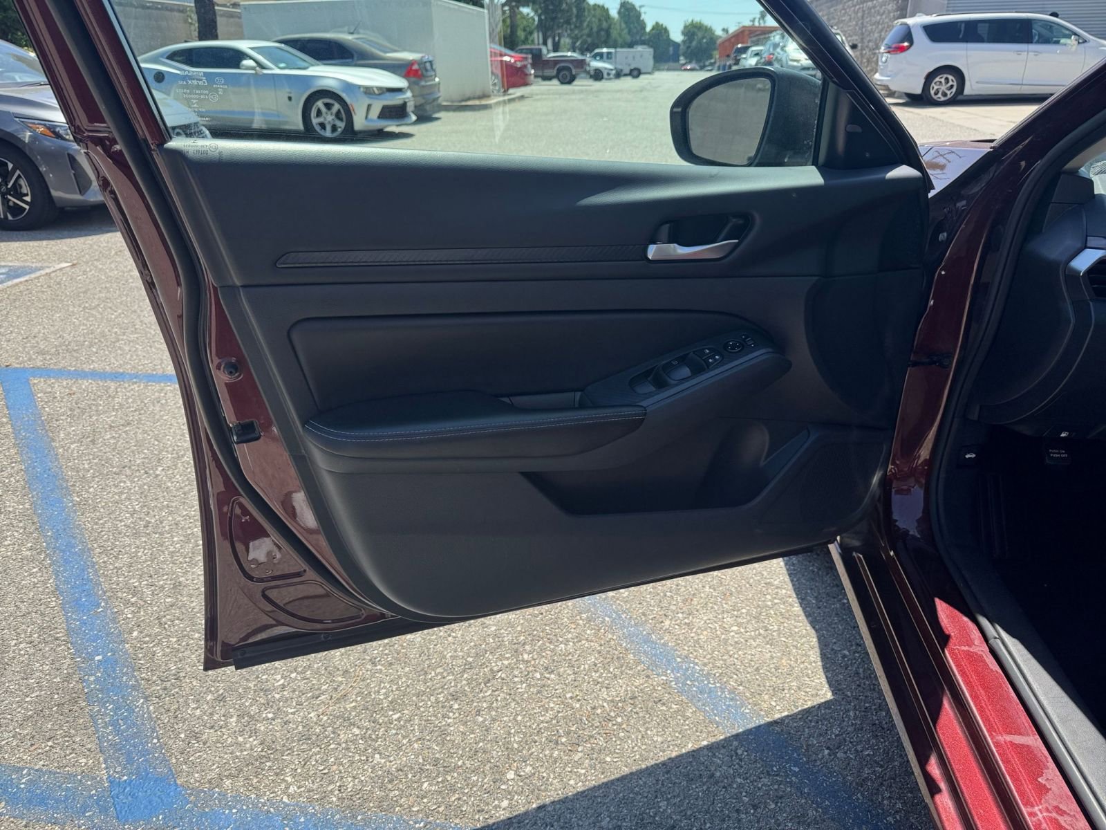 Thumbnail: 2025 Nissan Altima - 18
