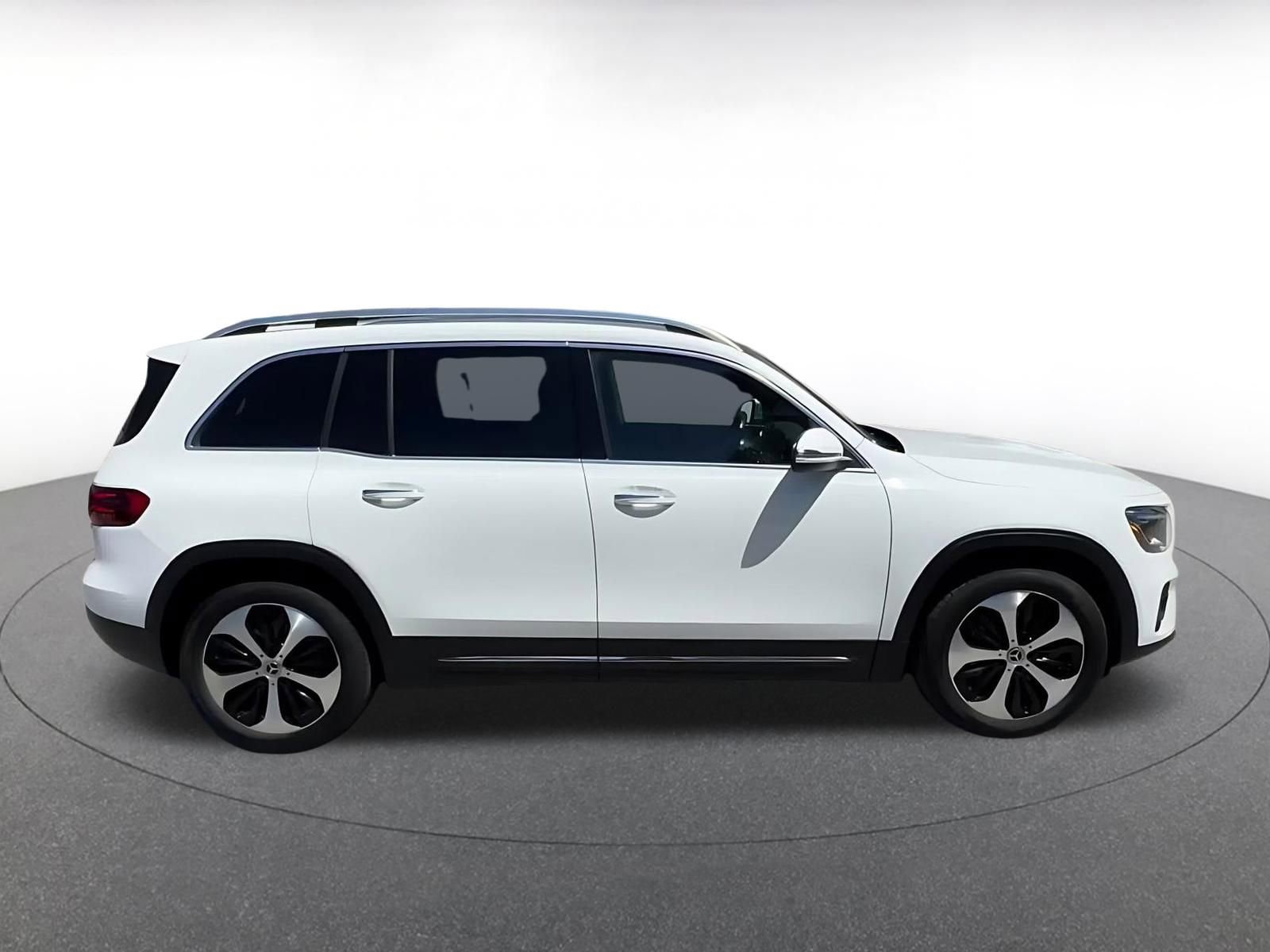 Thumbnail: 2025 Mercedes-Benz GLB - 16