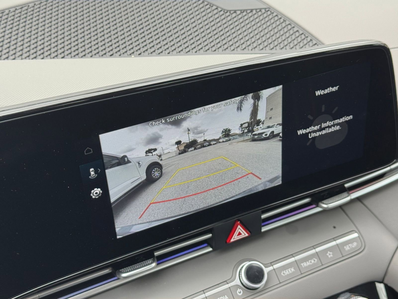 Thumbnail: 2025 Hyundai Elantra - 24