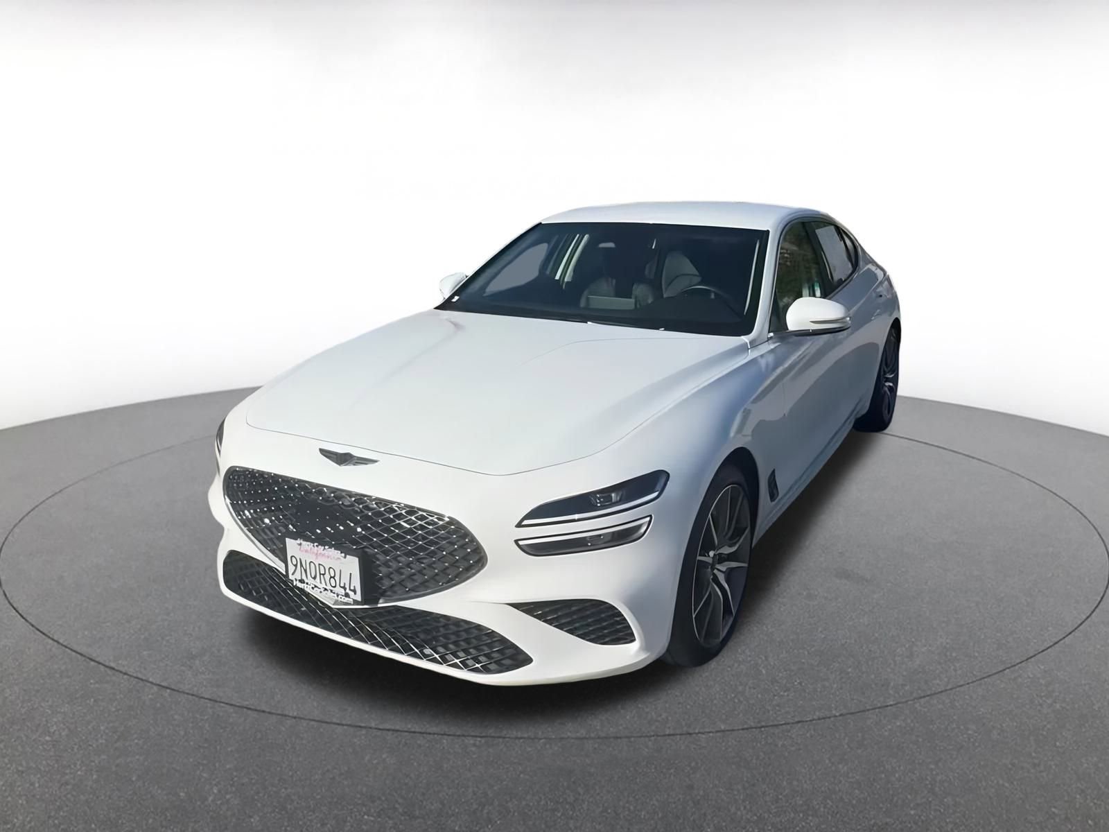 Thumbnail: 2025 Genesis G70 - 8