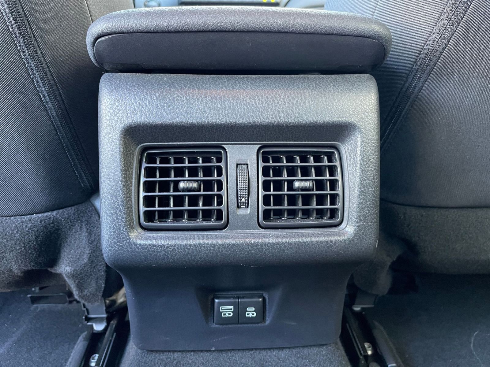 Thumbnail: 2025 Toyota Camry - 24