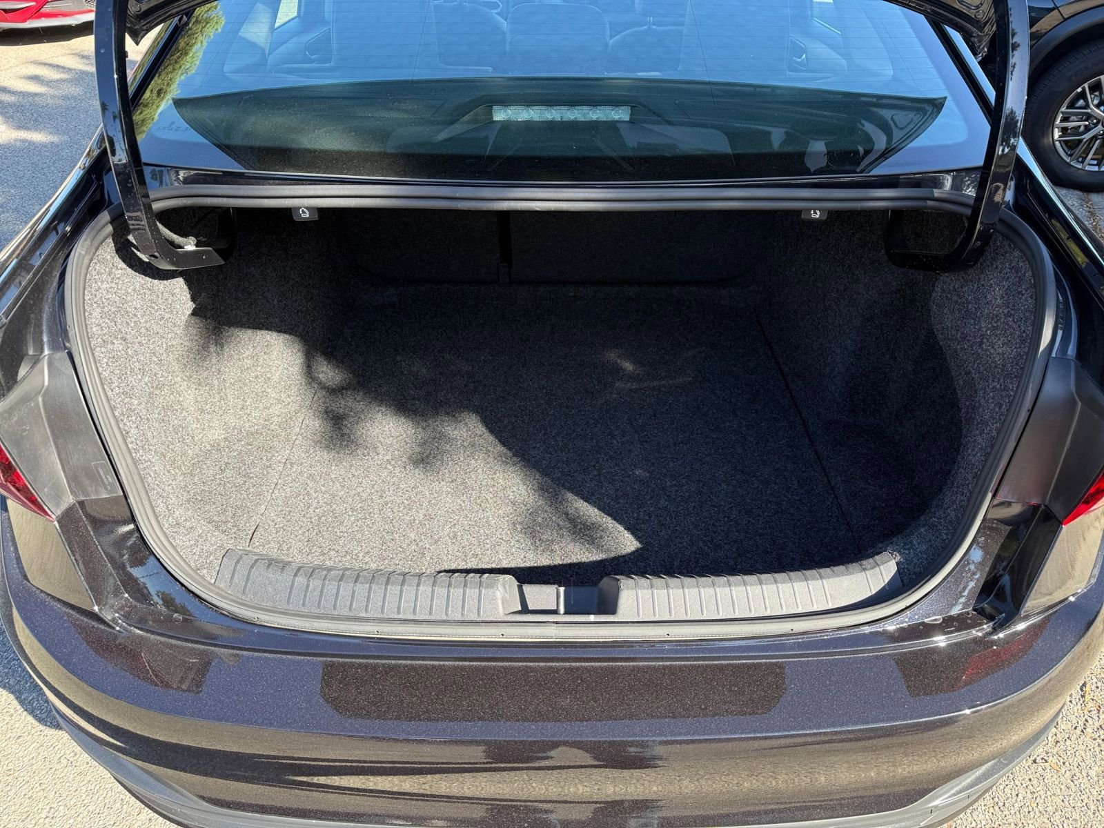 Thumbnail: 2025 Volkswagen Jetta - 27