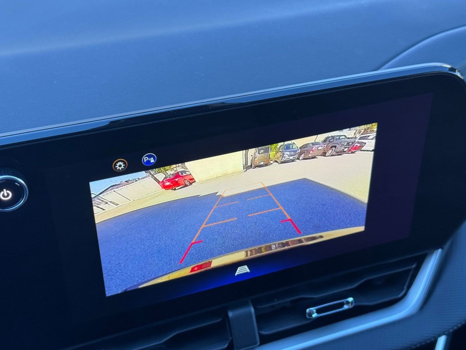 Thumbnail: 2025 Chevrolet Equinox - 17