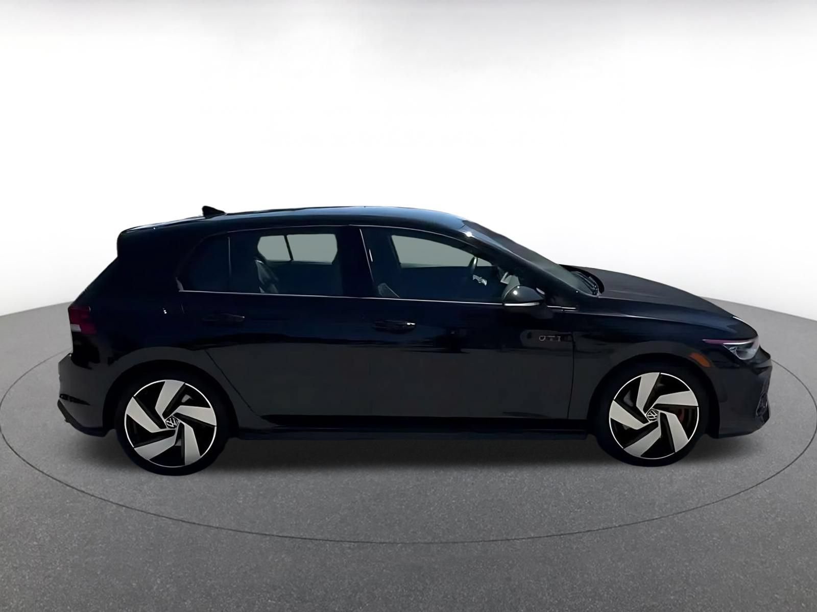 Thumbnail: 2026 Volkswagen Golf - 15