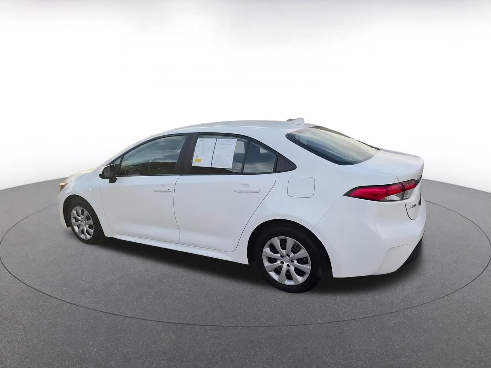 Thumbnail: 2025 Toyota Corolla - 10