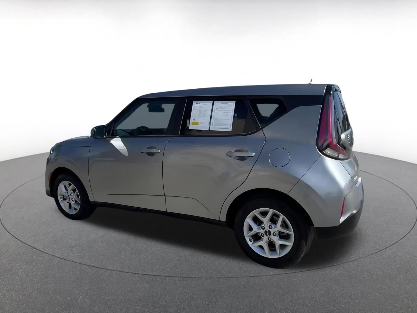 2024 Kia Soul LX 10