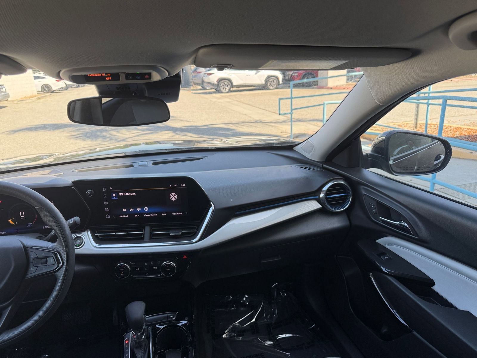Thumbnail: 2025 Chevrolet Trax - 35