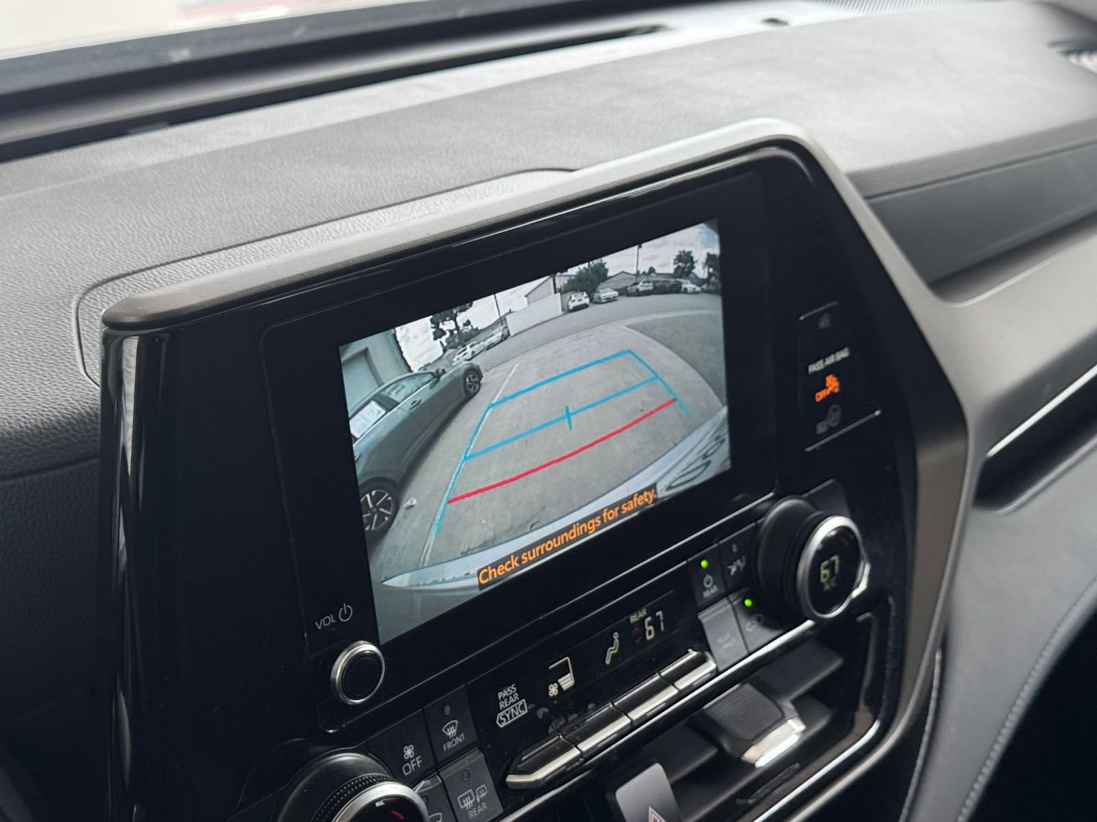 Thumbnail: 2025 Toyota Highlander - 22