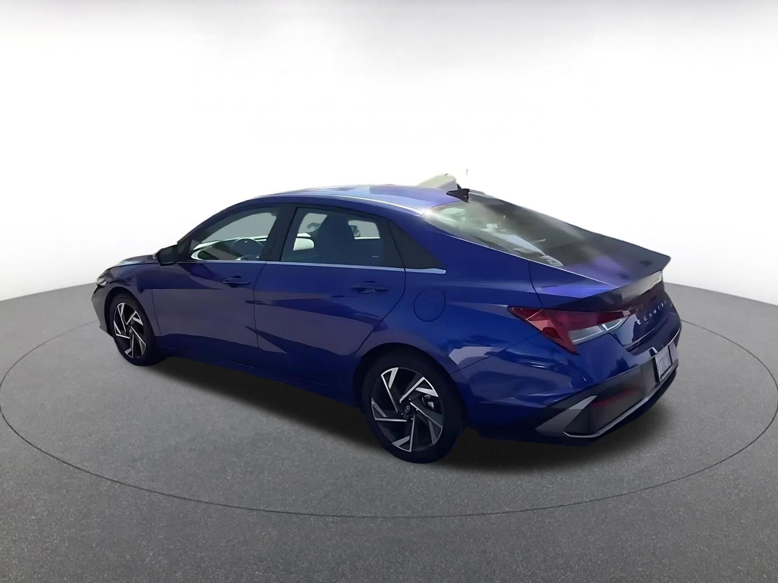 Thumbnail: 2025 Hyundai Elantra - 10