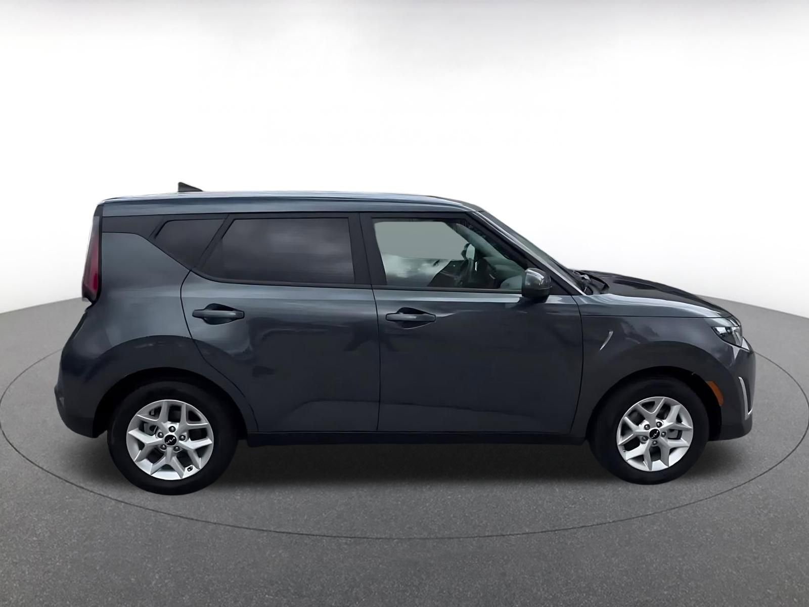 Thumbnail: 2025 Kia Soul - 16