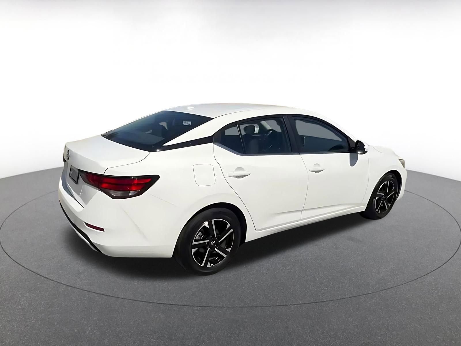 Thumbnail: 2025 Nissan Sentra - 15